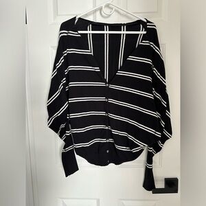 Hot Miami Styles Slouchy crop cardigan